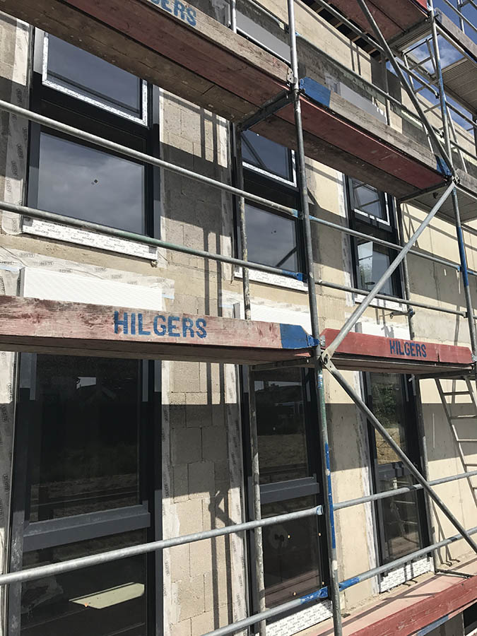 Gesamtansicht modernisiertes Gebäude